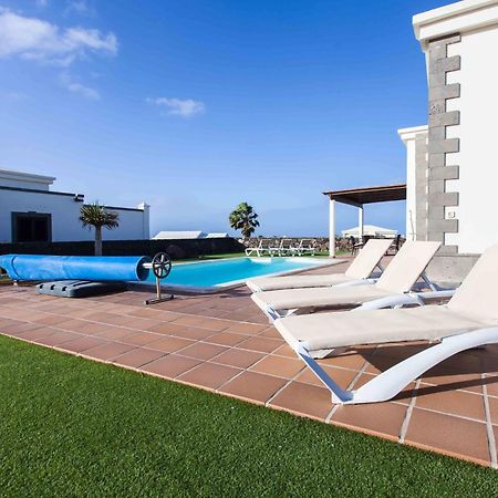 Villa Esterlicia Playa Blanca  Exterior photo